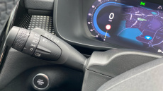 Volvo XC40 2.0 B4P Ultimate Dark 5dr Auto Petrol Estate